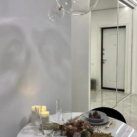 New Luxury Apartament Mayak Rubens Apartment