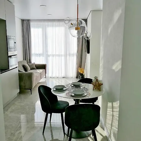 New Luxury Apartament Mayak Rubens *