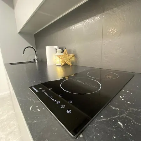 New Luxury Apartament Mayak Rubens Apartment Minsk