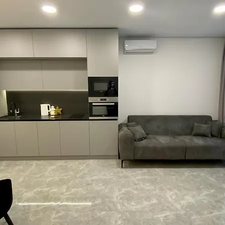 Apartment New Luxury Apartament Mayak Rubens *