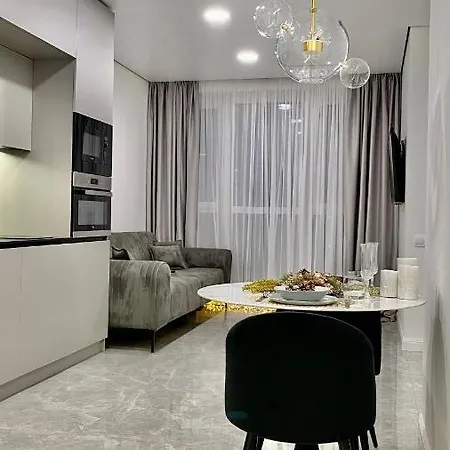 Apartment New Luxury Apartament Mayak Rubens